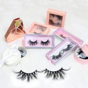 3D MINK LASHES AND THE CUSTOMIZED LASHES PACKAGING