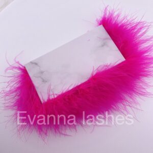 custom eyelash packaging with hot pink feather