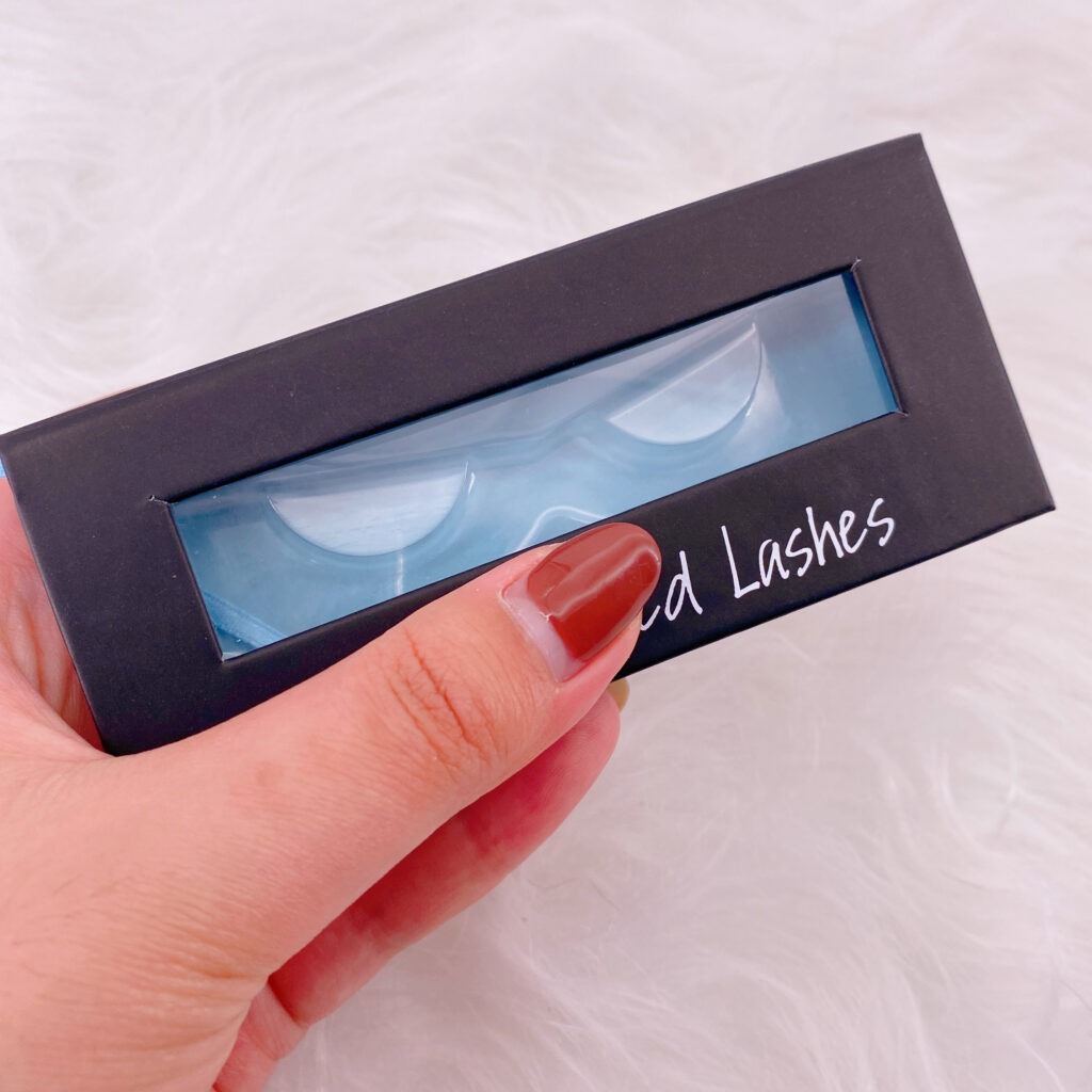 eyelashes customized packaging