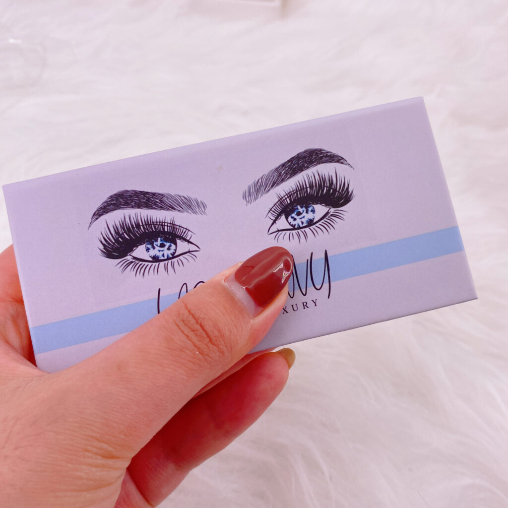 custom eyelash packaging 107