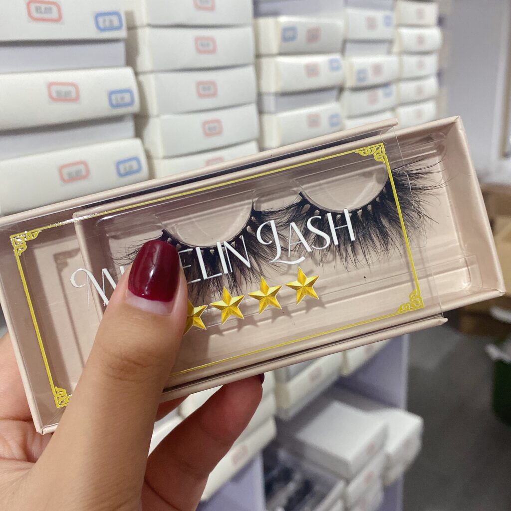 customize eyelash boxes