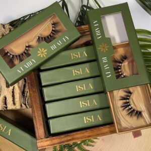 wholesale eyelashes and custom packaging