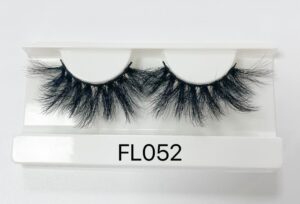 luxurious mink eyelashes