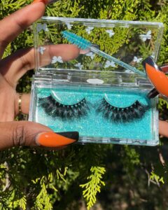 vendors of false eyelashes